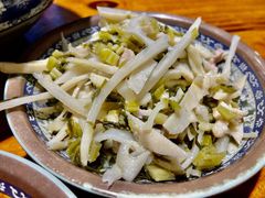 雪菜冬笋炒肉片-老外婆本帮面(塔城路店)