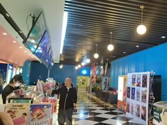 -完美世界影城(昆明翡翠湾店)