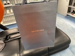 -BALENCIAGA(德基广场店)