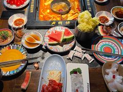-老牌坊云南鱼豆花火锅(哈西万达店)