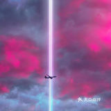 江河湖海、土壤和植物里的水分，每时每刻都在蒸发，变成水汽后进