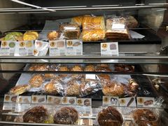 -绿叶子超市(公园大道店)
