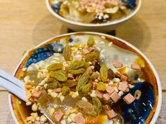 -臻鲜燕海鲜融合餐厅(金陵style店)