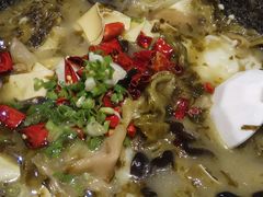 -渝是乎酸菜鱼(龙旗购物中心店)