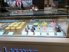 面包甜点陈列柜-PAUL LAFAYET 法式甜品(港汇广场店)