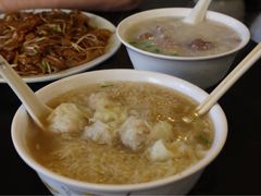 鲜虾云吞面-伍湛记 · 广州老字号(龙津中路店)