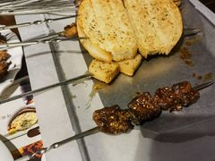 -三个大叔烤羊肉串·歌手驻唱·碳烤鲜肉(西三旗店)