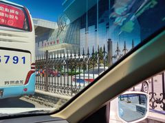 -大连市游泳馆-地面停车场