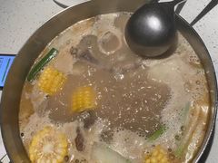 -肥仔文澳门猪骨煲(南京西路店)