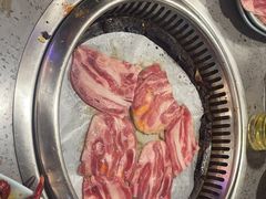 -金滏山烤肉·海鲜·火锅自助餐厅(襄阳万达店)