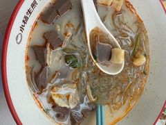 -小杨生煎(金山百联购物中心3楼店)