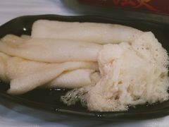 -鲜入围煮花胶鸡海鲜火锅