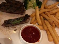 -WOLFGANG PUCK KITCHEN & BAR(迪士尼小镇店)