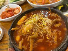 -喇喇排骨火锅·传统韩式脊骨汤(望京西园总店)
