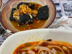 -双燕楼·手工馄饨·汤面小吃(世纪汇店)