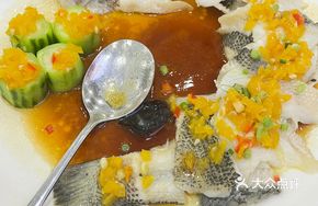 Yellow Pepper Sauce Clay Pot Baked Sea Bass