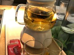 日本白桃乌龙茶配饼干-春树下·树屋花房西餐厅(罍街AS1980店)