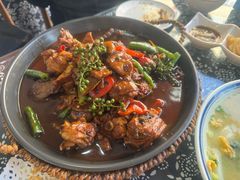 -八两八金·莱芜特色炒鸡(市南漳浦路店)