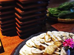 -慢丽江·云南野生菌土鸡锅(西山店)