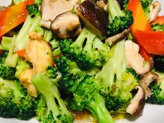 拍蒜香菇炒兰花-大厨小馆(华阳城店)