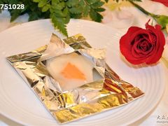 纸包鲜鱼-亮宝楼国宴+文化陕菜