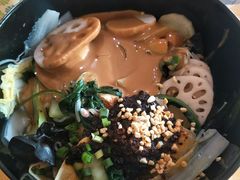 小谷秘制麻辣拌-小谷姐姐麻辣拌·麻辣烫(北京路店)