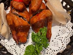 秘制脆皮乳鸽-避风塘(宝山万达店)