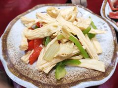 -金杨拉面王小吃面馆·牛三宝面·红烧牛肉粉