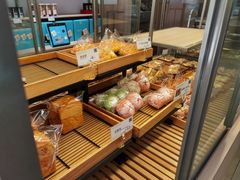 -顶东面包花园·生日蛋糕(世博店)