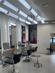 -Z.X HAIR SALON张新美业