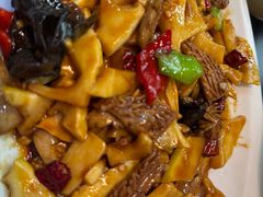 -郑小二山东特色炒鸡店(红小巷店)