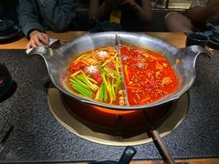 -湊湊火锅·茶憩(南京东路悦荟店)