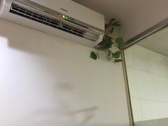 -99旅馆连锁(广兰路地铁站店)