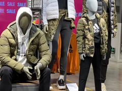 -王府井奥莱临潼小镇(临潼店)