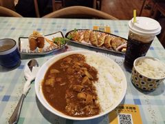 -顶屋咖喱(街道口总店)