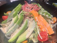 -山川小町·极番烧肉(新地假日广场店)