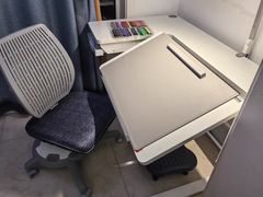 -康朴乐儿童学习桌椅(蓝色港湾店)