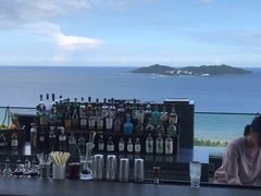 -瑰丽酒店·海吧·天际下午茶·现场DJ·天台酒吧