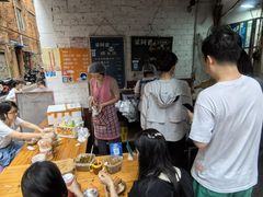 -梁阿婆廿年老牌扣肉糯米饭