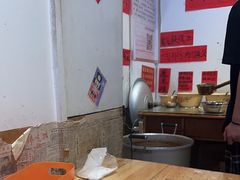 -柳州肥姨妈大骨螺蛳粉(万达中心店)