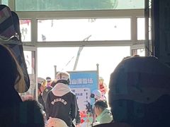 -济南卧虎山滑雪场