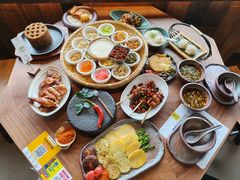 -包整·丝娃娃(一览甲秀楼风景店)