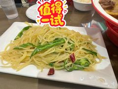 -鲁南仔·滕州炒鸡(经三路店)
