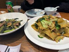 -黄泥岗·地道湖北菜(奥特莱斯店)