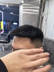 -厘里·salon
