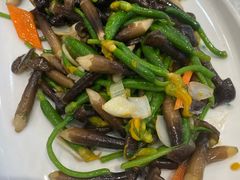 鸡枞菌炒百合-鲜得莱渔港·小平岛海胆馆(七贤岭店)