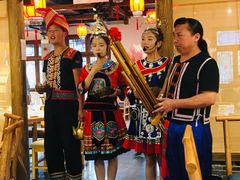 -印象鲵宴·张家界地标美食名片(溪布街店)