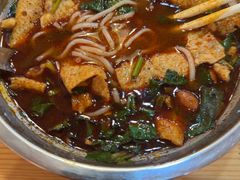 -柳州肥姨妈大骨螺蛳粉(东靖路店)