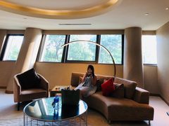 -上海滴水湖皇冠假日酒店