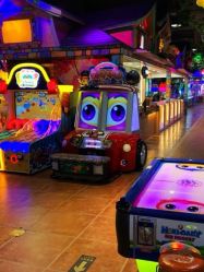 -菲菲羊乐园(临平银泰城店)